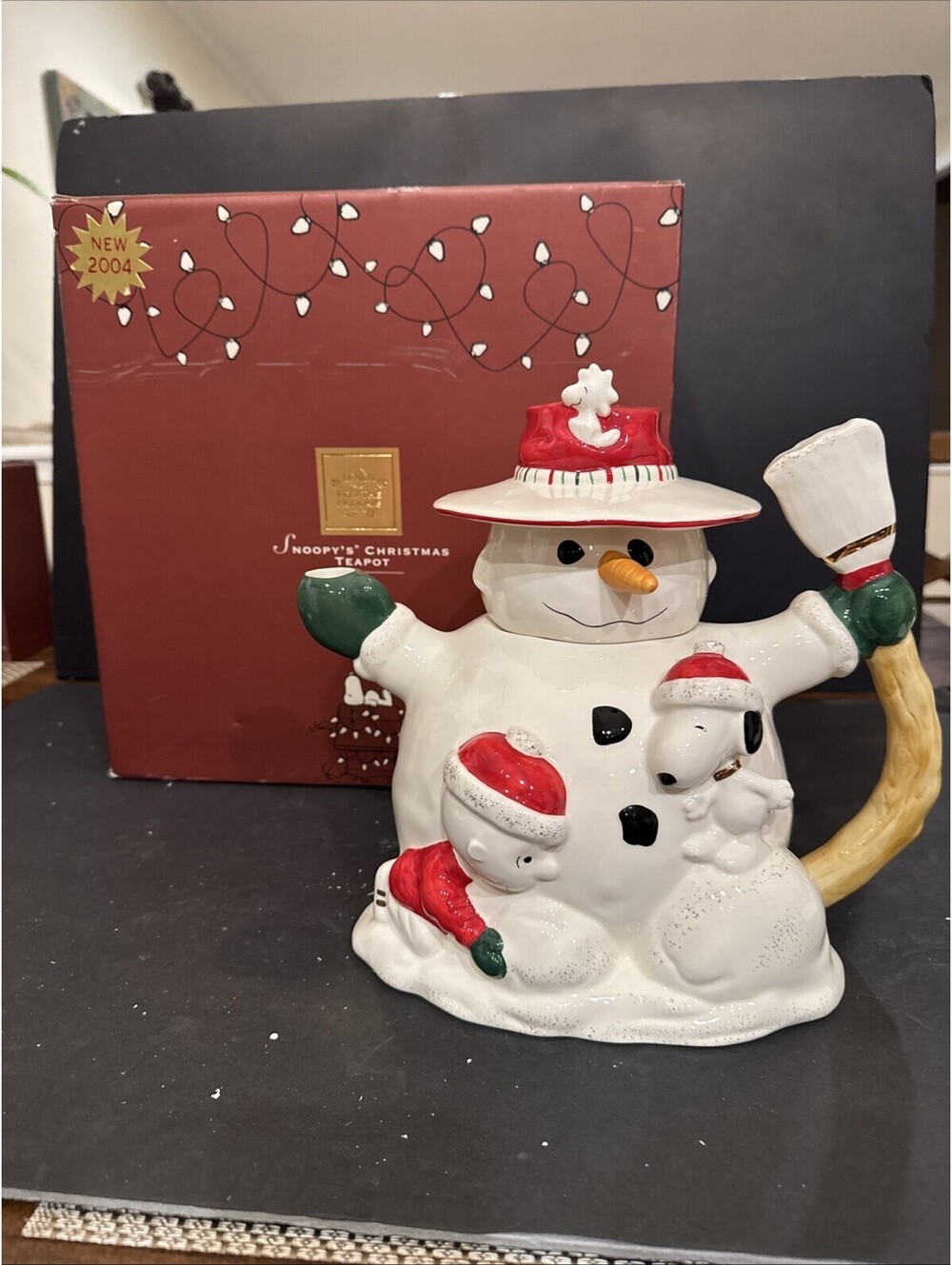Lenox Snoopy Charlie Brown Snowman Christmas Holiday Ceramic Teapot 10”